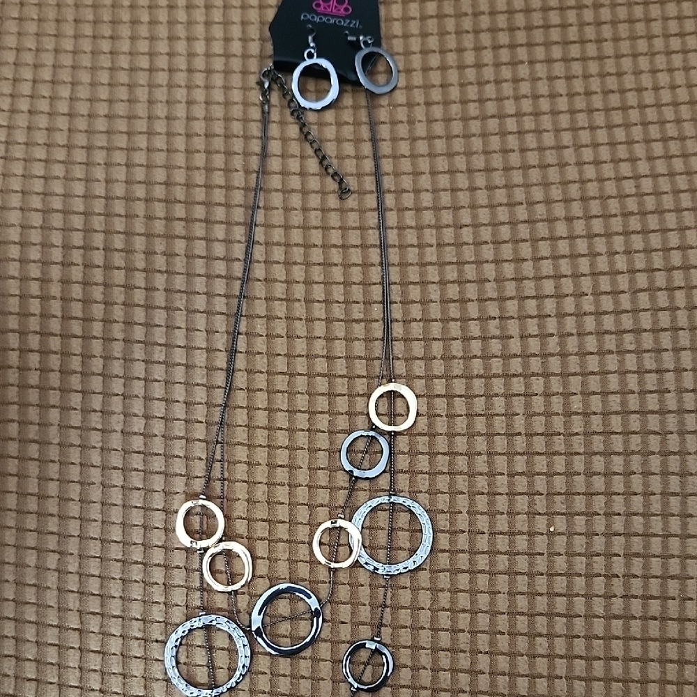 Paparazzi Silver and Gold Geometric Necklace